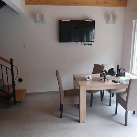 Vikendica Na Drini Kod Medjedje Casa de Férias *